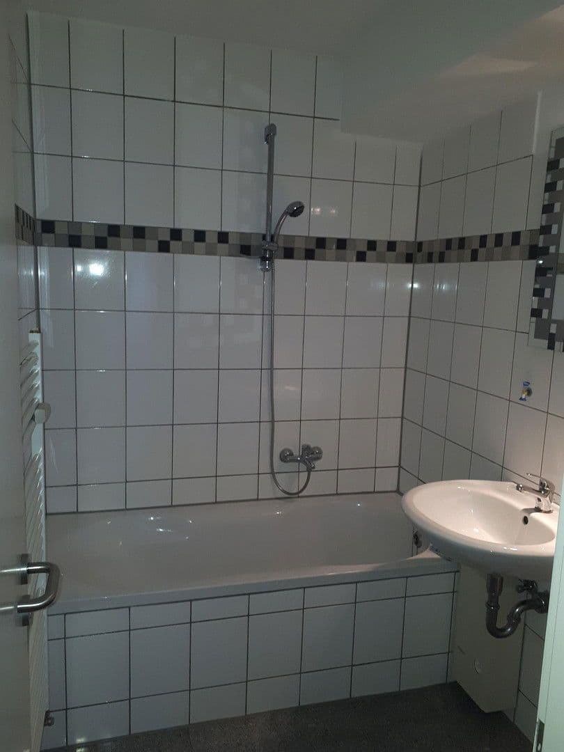 Predaj domu 790 m², pozemek 796 m², Sandstraße 8, Ratingen, Severné Porýnie - Westfálsko Predaj domu 790 m², pozemek 796 m², Sandstraße 8, Ratingen, Severné Porýnie - Westfálsko