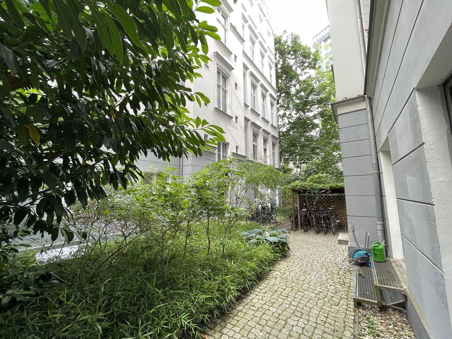 Predaj bytu 2-izbový 75 m², Keithstraße 16, Berlin, Berlín Predaj bytu 2-izbový 75 m², Keithstraße 16, Berlin, Berlín