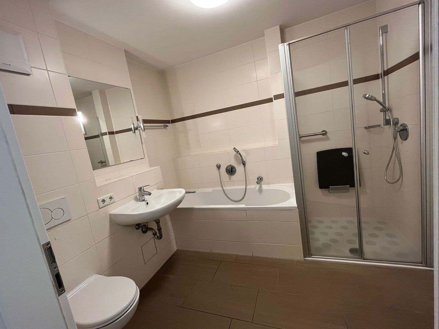 Prenájom bytu 3-izbový 90 m², Niedermayerstr. 62, Landshut, Bavorsko Prenájom bytu 3-izbový 90 m², Niedermayerstr. 62, Landshut, Bavorsko