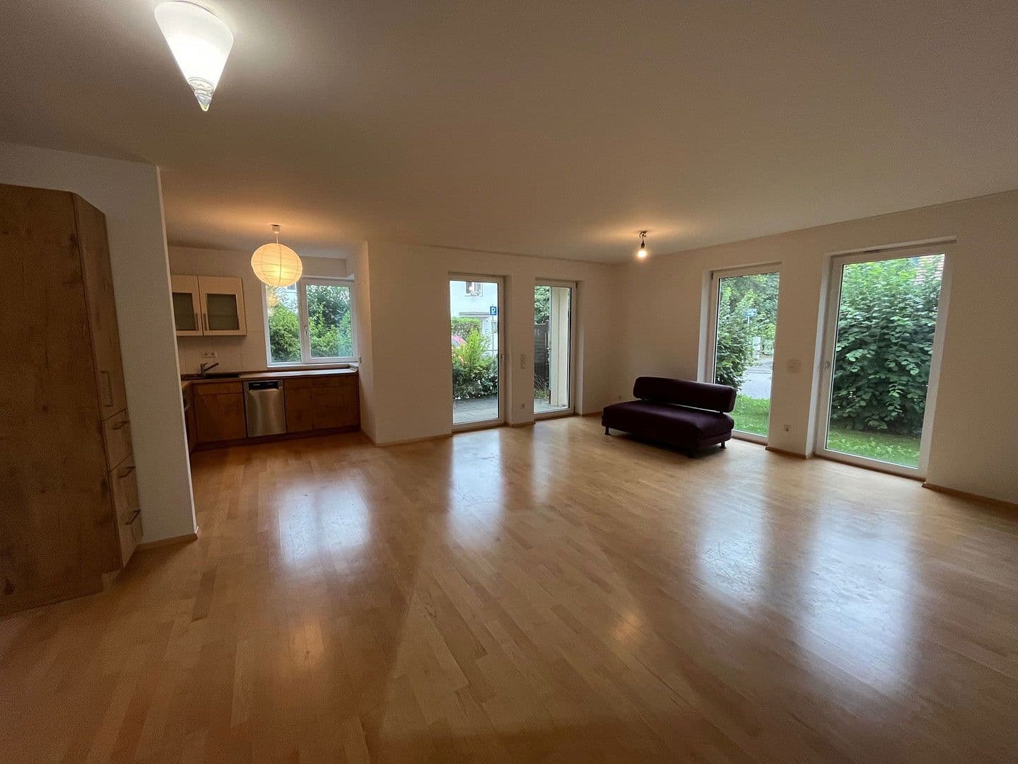 Prenájom bytu 3-izbový 90 m², Niedermayerstr. 62, Landshut, Bavorsko Prenájom bytu 3-izbový 90 m², Niedermayerstr. 62, Landshut, Bavorsko