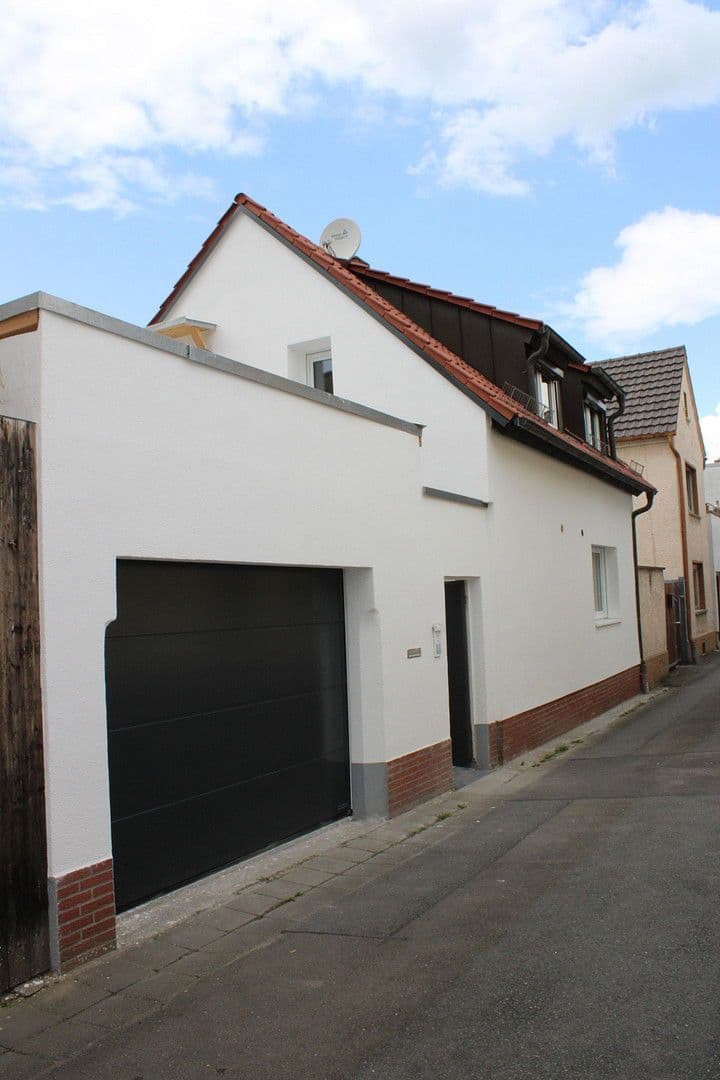 Prenájom bytu 4-izbový 112 m², Maurergasse 18, Mainz, Porýnie-Falcko Prenájom bytu 4-izbový 112 m², Maurergasse 18, Mainz, Porýnie-Falcko