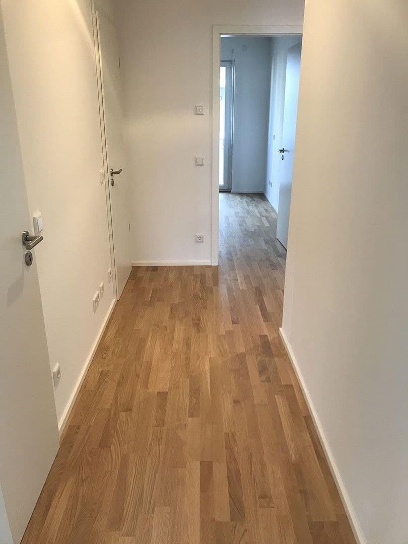 Prenájom bytu 3-izbový 82 m², Regensburg, Bavorsko Prenájom bytu 3-izbový 82 m², Regensburg, Bavorsko