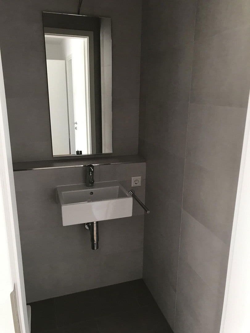 Prenájom bytu 3-izbový 82 m², Regensburg, Bavorsko Prenájom bytu 3-izbový 82 m², Regensburg, Bavorsko