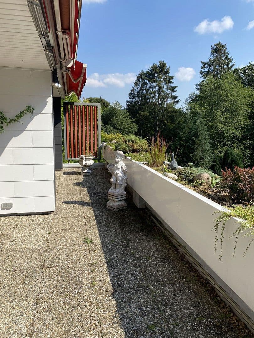 Prenájom bytu 3-izbový 124 m², Rengsdorf, Porýnie-Falcko Prenájom bytu 3-izbový 124 m², Rengsdorf, Porýnie-Falcko