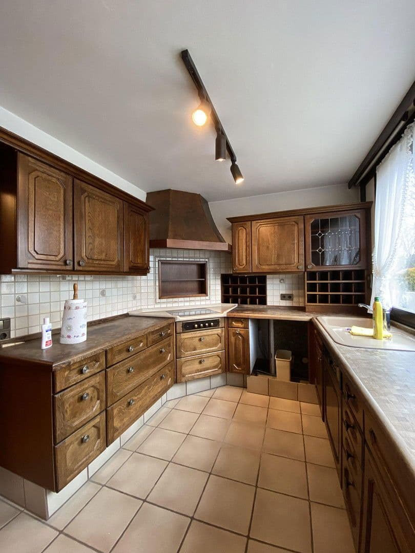 Prenájom bytu 3-izbový 124 m², Rengsdorf, Porýnie-Falcko Prenájom bytu 3-izbový 124 m², Rengsdorf, Porýnie-Falcko