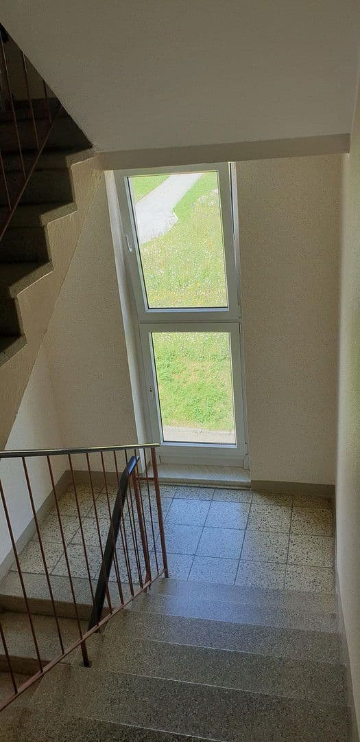 Prenájom bytu 5-izbový 110 m², Nordstr. 58d, Seifhennersdorf, Sasko Prenájom bytu 5-izbový 110 m², Nordstr. 58d, Seifhennersdorf, Sasko