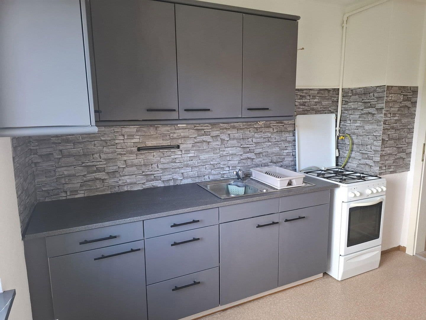 Prenájom bytu 5-izbový 110 m², Nordstr. 58d, Seifhennersdorf, Sasko Prenájom bytu 5-izbový 110 m², Nordstr. 58d, Seifhennersdorf, Sasko