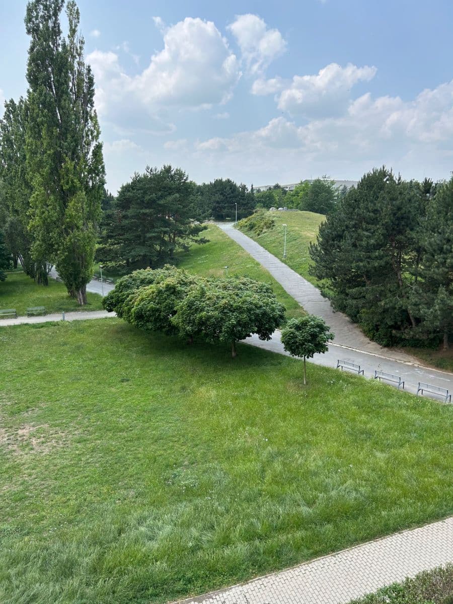 Prenájom bytu 2-izbový 48 m², Ciolkovského, Praha, Praha Prenájom bytu 2-izbový 48 m², Ciolkovského, Praha, Praha