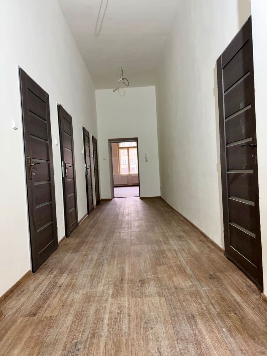 Prenájom bytu 5-izbový 166 m², Zámecká, Ostrava, Moravskoslezský kraj Prenájom bytu 5-izbový 166 m², Zámecká, Ostrava, Moravskoslezský kraj