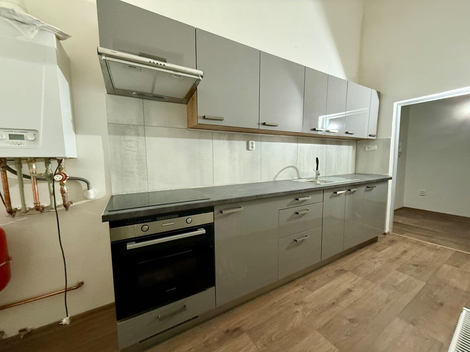 Prenájom bytu 5-izbový 166 m², Zámecká, Ostrava, Moravskoslezský kraj Prenájom bytu 5-izbový 166 m², Zámecká, Ostrava, Moravskoslezský kraj