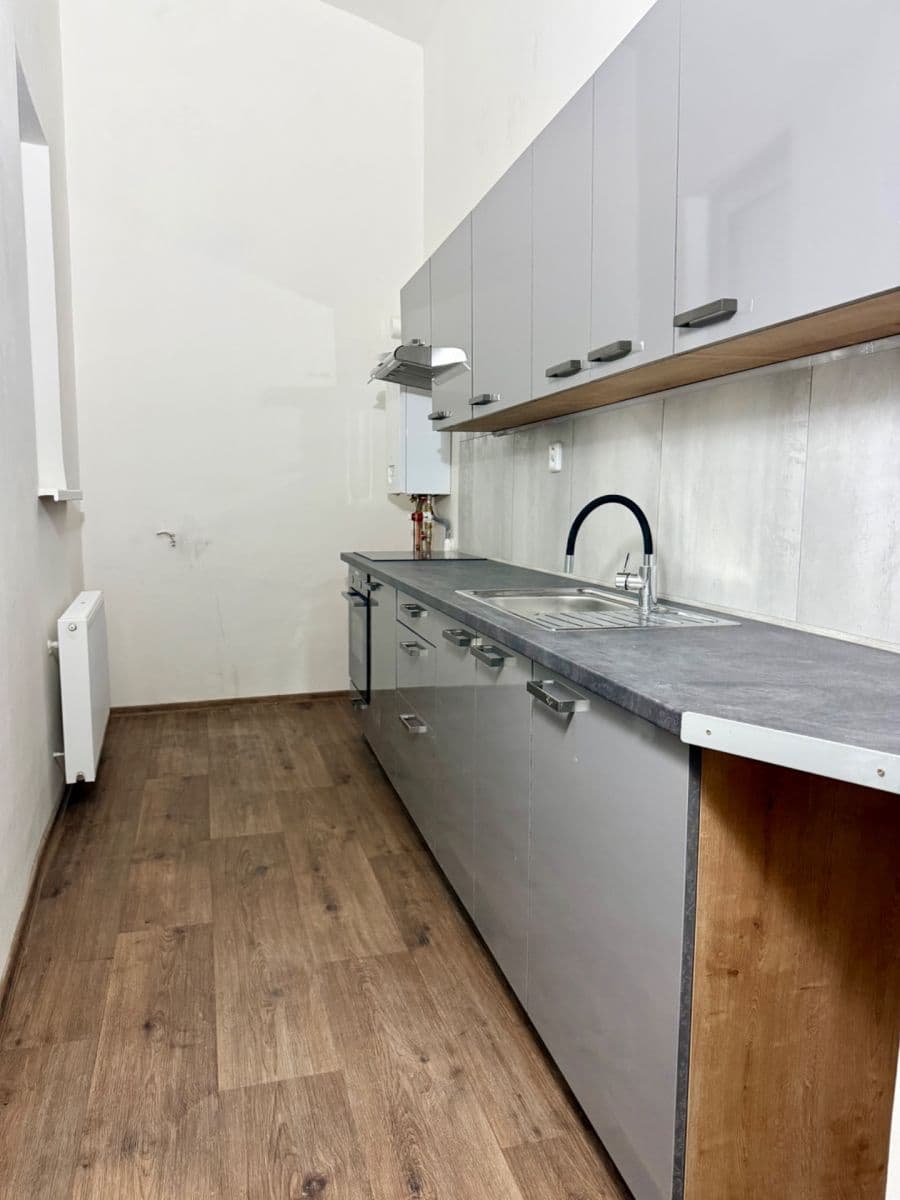 Prenájom bytu 5-izbový 166 m², Zámecká, Ostrava, Moravskoslezský kraj Prenájom bytu 5-izbový 166 m², Zámecká, Ostrava, Moravskoslezský kraj