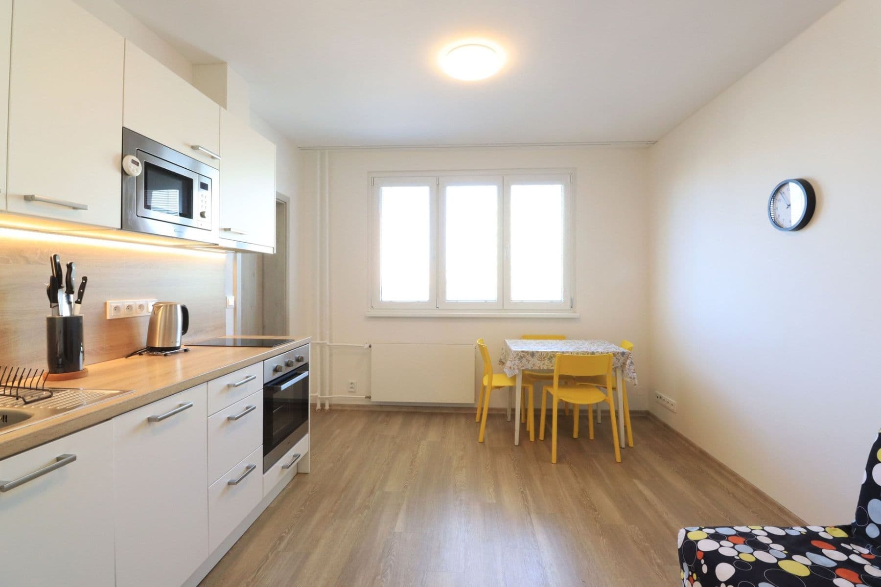 Prenájom bytu 2-izbový 37 m², Topolová, Praha, Praha Prenájom bytu 2-izbový 37 m², Topolová, Praha, Praha