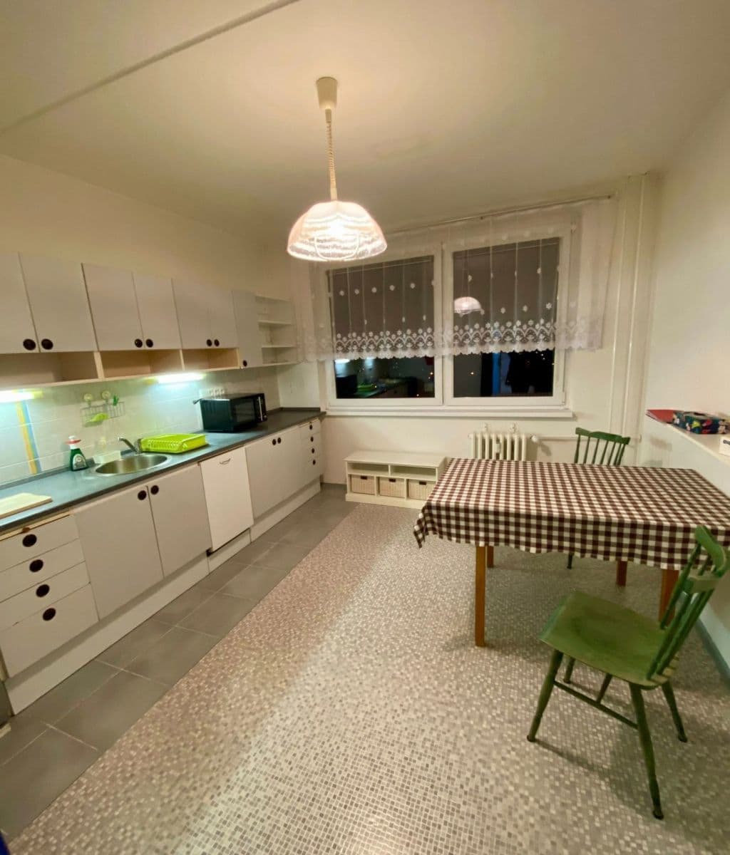 Prenájom bytu 3-izbový 81 m², Levského, Praha, Praha Prenájom bytu 3-izbový 81 m², Levského, Praha, Praha