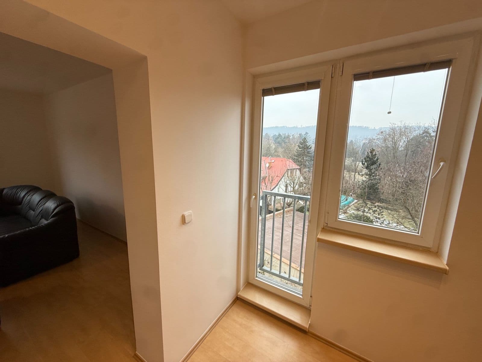 Prenájom bytu 2-izbový 65 m², Zdeňka Lhoty, Černošice, Středočeský kraj Prenájom bytu 2-izbový 65 m², Zdeňka Lhoty, Černošice, Středočeský kraj