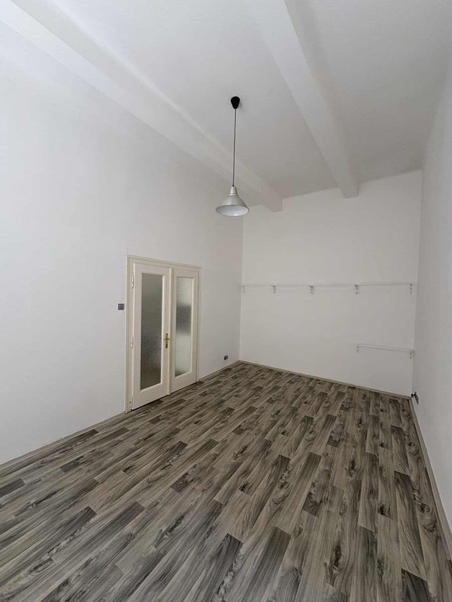Prenájom bytu 2-izbový 48 m², Na Louži, Praha, Praha Prenájom bytu 2-izbový 48 m², Na Louži, Praha, Praha