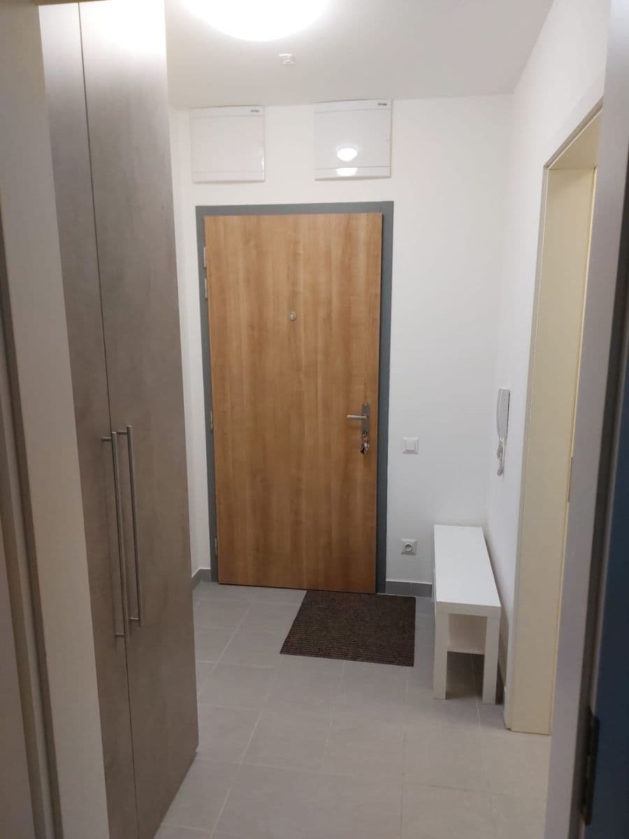 Prenájom bytu 1-izbový 39 m², Na Vackově, Praha, Praha Prenájom bytu 1-izbový 39 m², Na Vackově, Praha, Praha