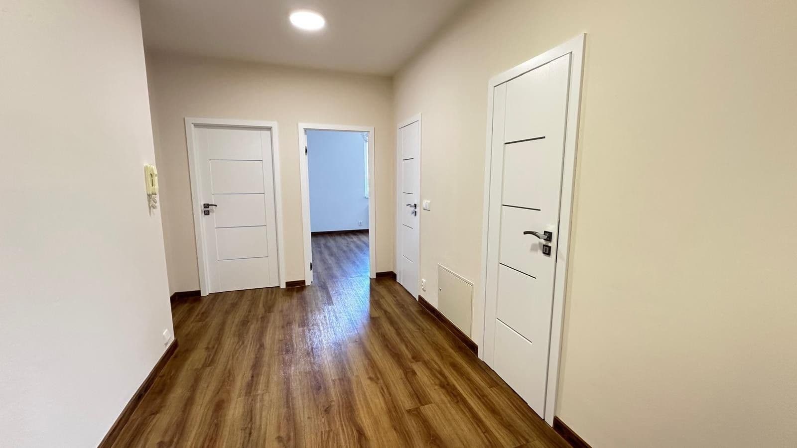 Prenájom bytu 3-izbový 85 m², Pastevců, Praha, Praha Prenájom bytu 3-izbový 85 m², Pastevců, Praha, Praha