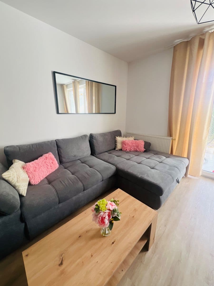 Prenájom bytu 1-izbový 35 m², Bystrická, Devínska Nová Ves, Bratislavský kraj Prenájom bytu 1-izbový 35 m², Bystrická, Devínska Nová Ves, Bratislavský kraj