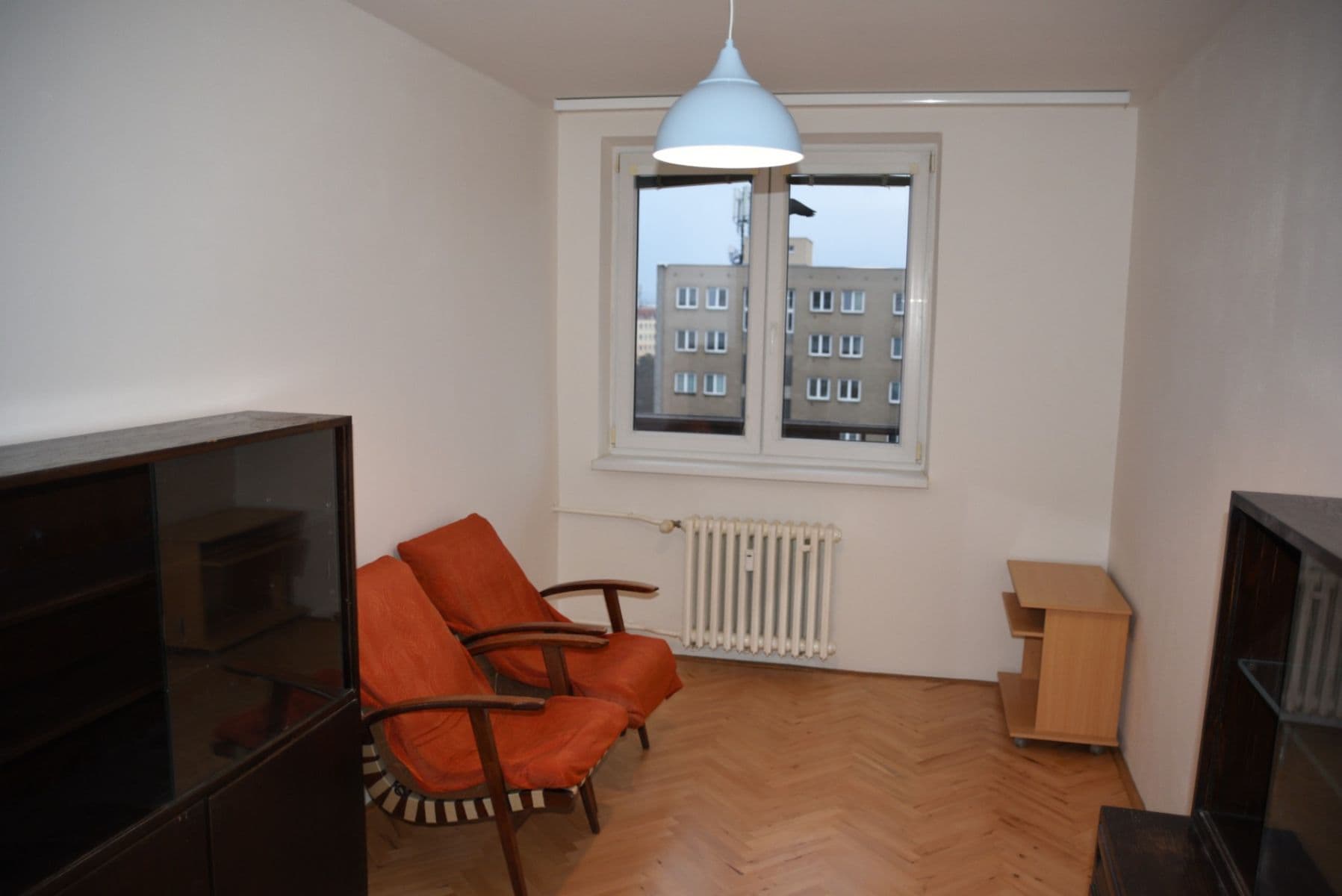 Prenájom bytu 4-izbový 75 m², Nad Olšinami, Praha, Praha Prenájom bytu 4-izbový 75 m², Nad Olšinami, Praha, Praha