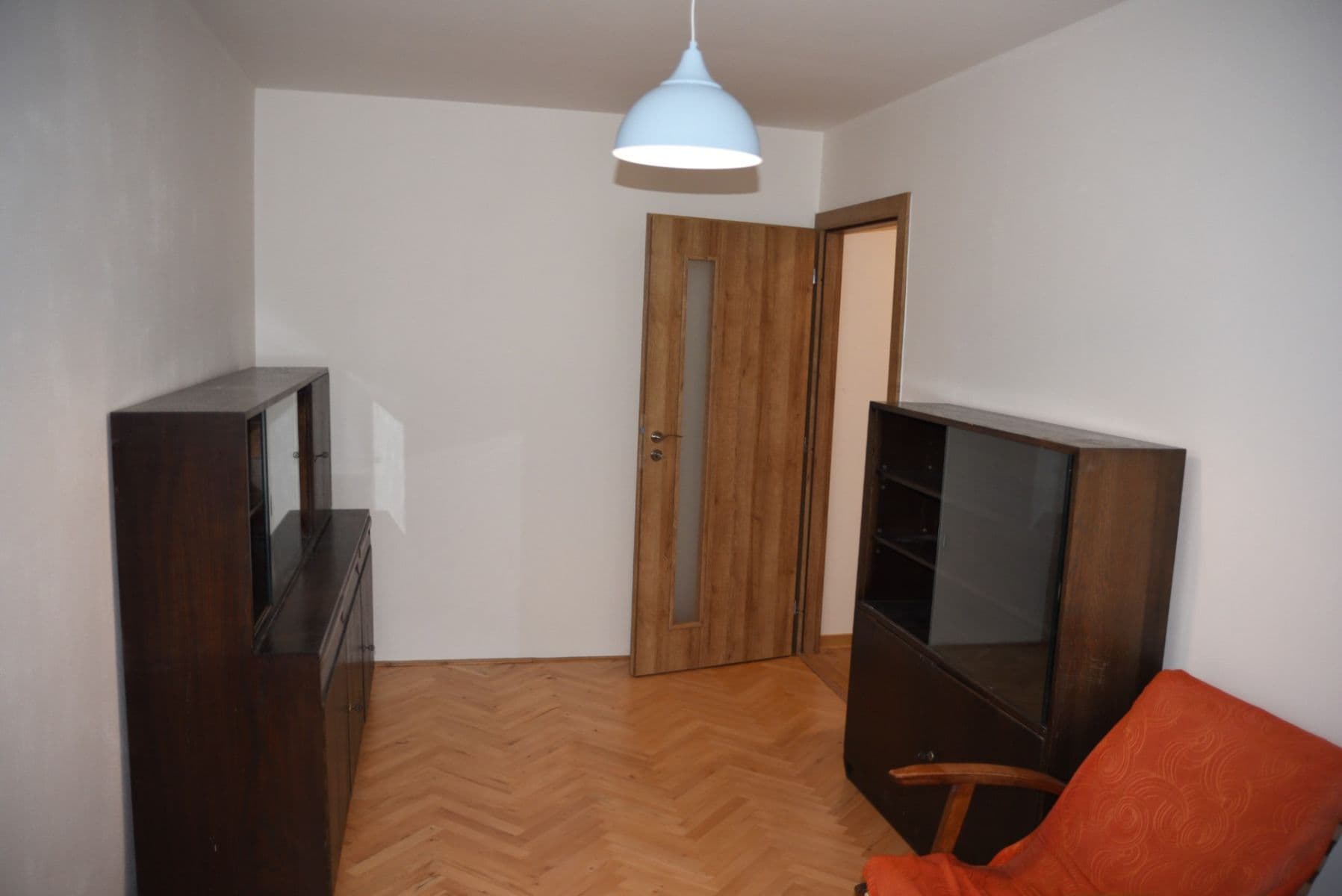 Prenájom bytu 4-izbový 75 m², Nad Olšinami, Praha, Praha Prenájom bytu 4-izbový 75 m², Nad Olšinami, Praha, Praha