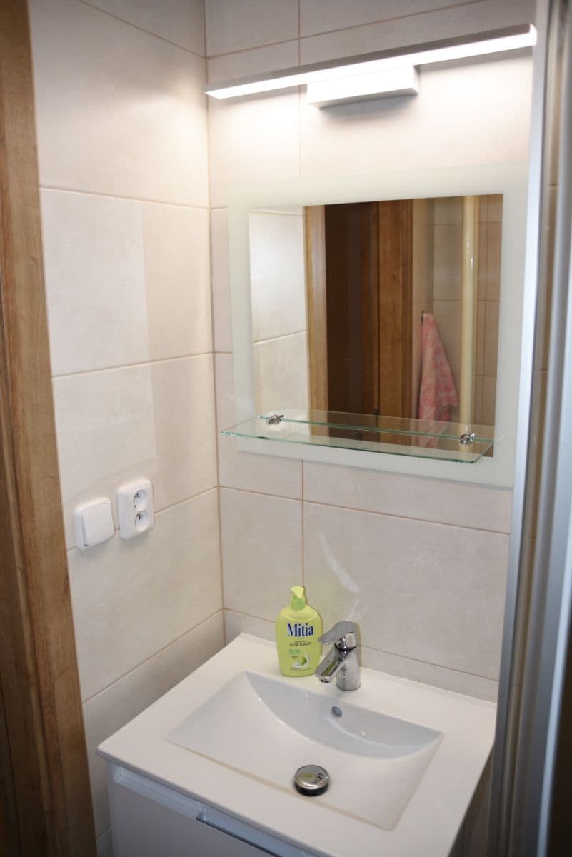 Prenájom bytu 4-izbový 75 m², Nad Olšinami, Praha, Praha Prenájom bytu 4-izbový 75 m², Nad Olšinami, Praha, Praha