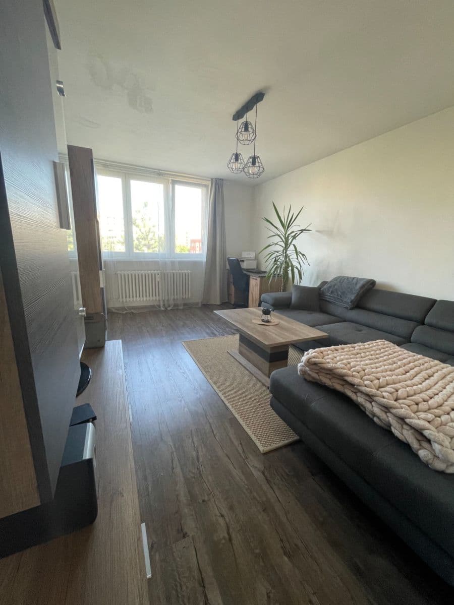 Prenájom bytu 2-izbový 59 m², Gen. Píky, Ostrava, Moravskoslezský kraj Prenájom bytu 2-izbový 59 m², Gen. Píky, Ostrava, Moravskoslezský kraj