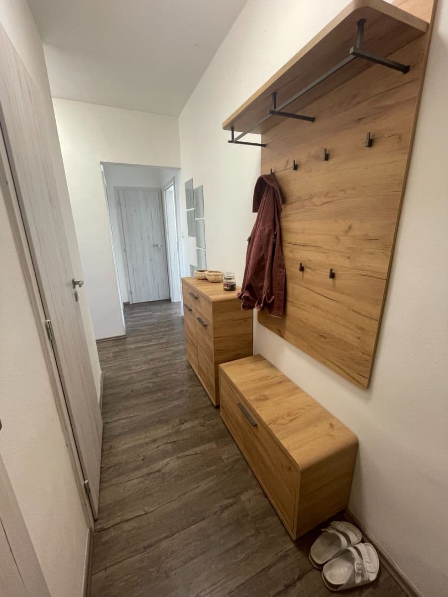 Prenájom bytu 2-izbový 59 m², Gen. Píky, Ostrava, Moravskoslezský kraj Prenájom bytu 2-izbový 59 m², Gen. Píky, Ostrava, Moravskoslezský kraj