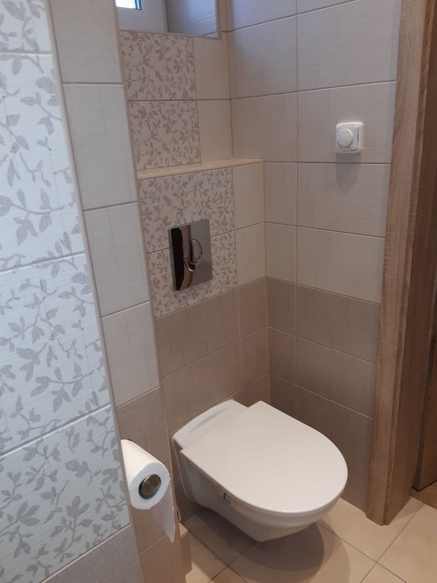 Prenájom bytu 1-izbový 28 m², Plzeňská, Králův Dvůr, Středočeský kraj Prenájom bytu 1-izbový 28 m², Plzeňská, Králův Dvůr, Středočeský kraj