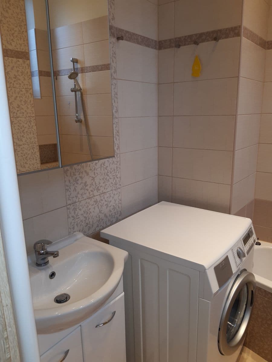 Prenájom bytu 1-izbový 28 m², Plzeňská, Králův Dvůr, Středočeský kraj Prenájom bytu 1-izbový 28 m², Plzeňská, Králův Dvůr, Středočeský kraj