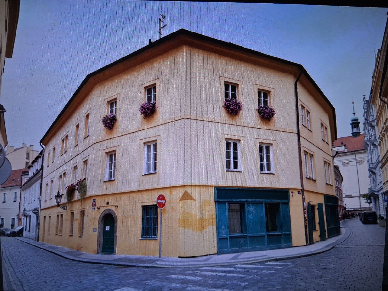 Prenájom bytu 2-izbový 105 m², Anenská, Praha, Praha Prenájom bytu 2-izbový 105 m², Anenská, Praha, Praha