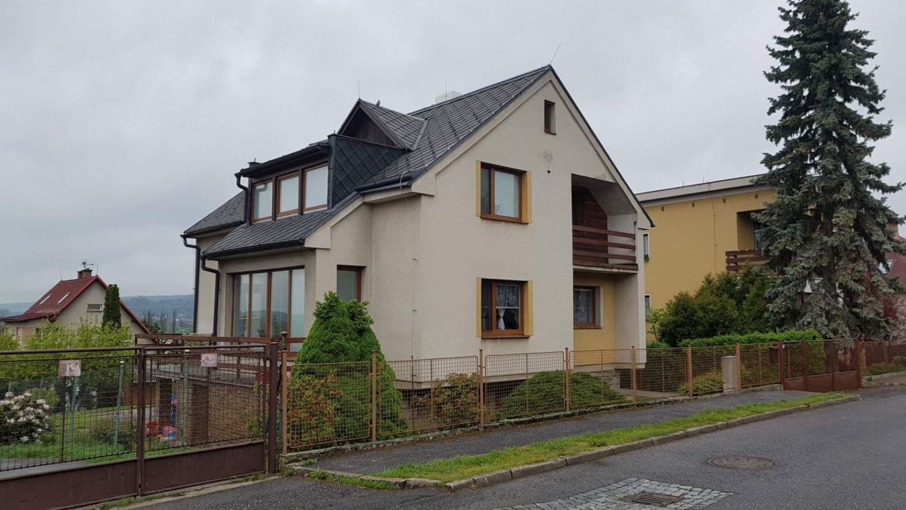 Predaj domu 250 m², pozemek 590 m², Na Vyhlídce, Turnov, Liberecký kraj Predaj domu 250 m², pozemek 590 m², Na Vyhlídce, Turnov, Liberecký kraj