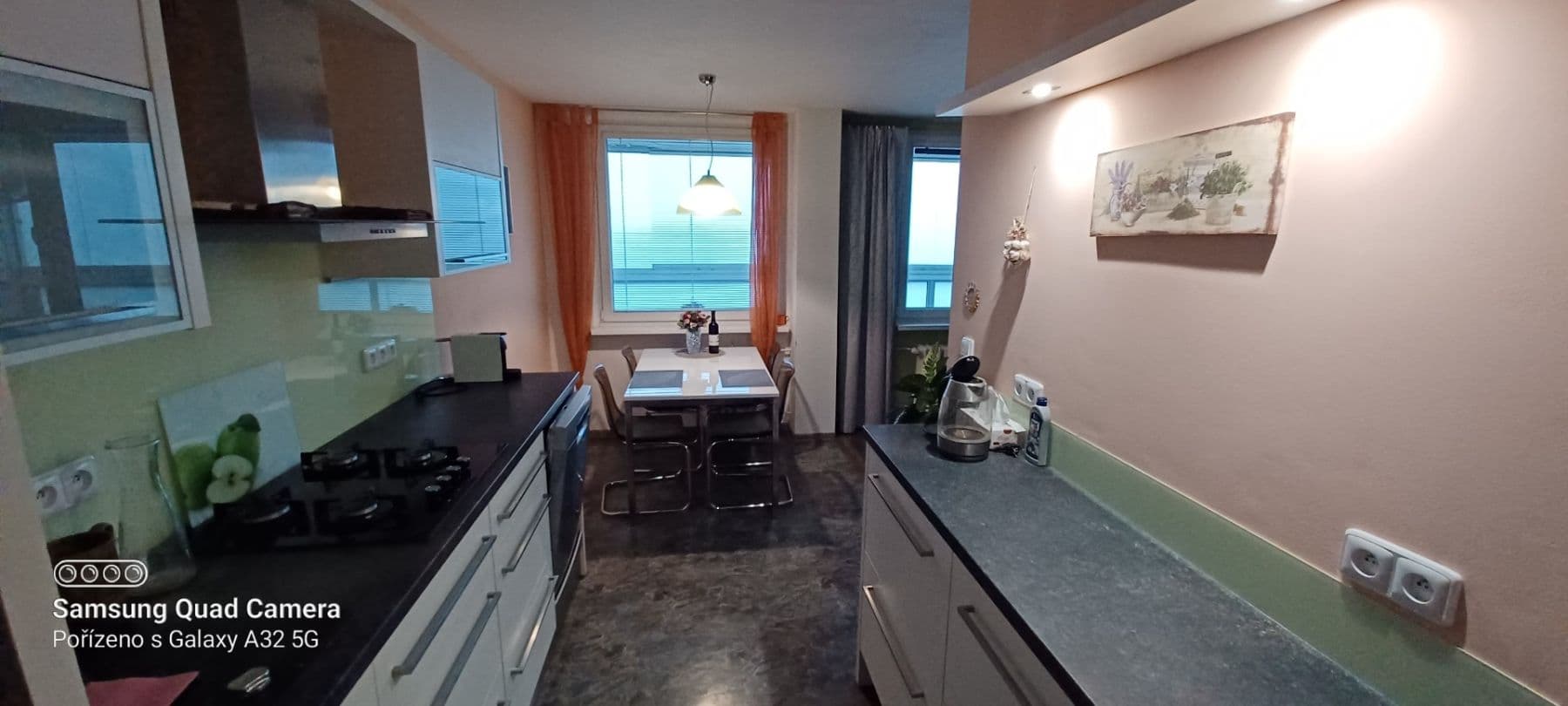 Prenájom bytu 3-izbový 83 m², Píškova, Praha, Praha Prenájom bytu 3-izbový 83 m², Píškova, Praha, Praha