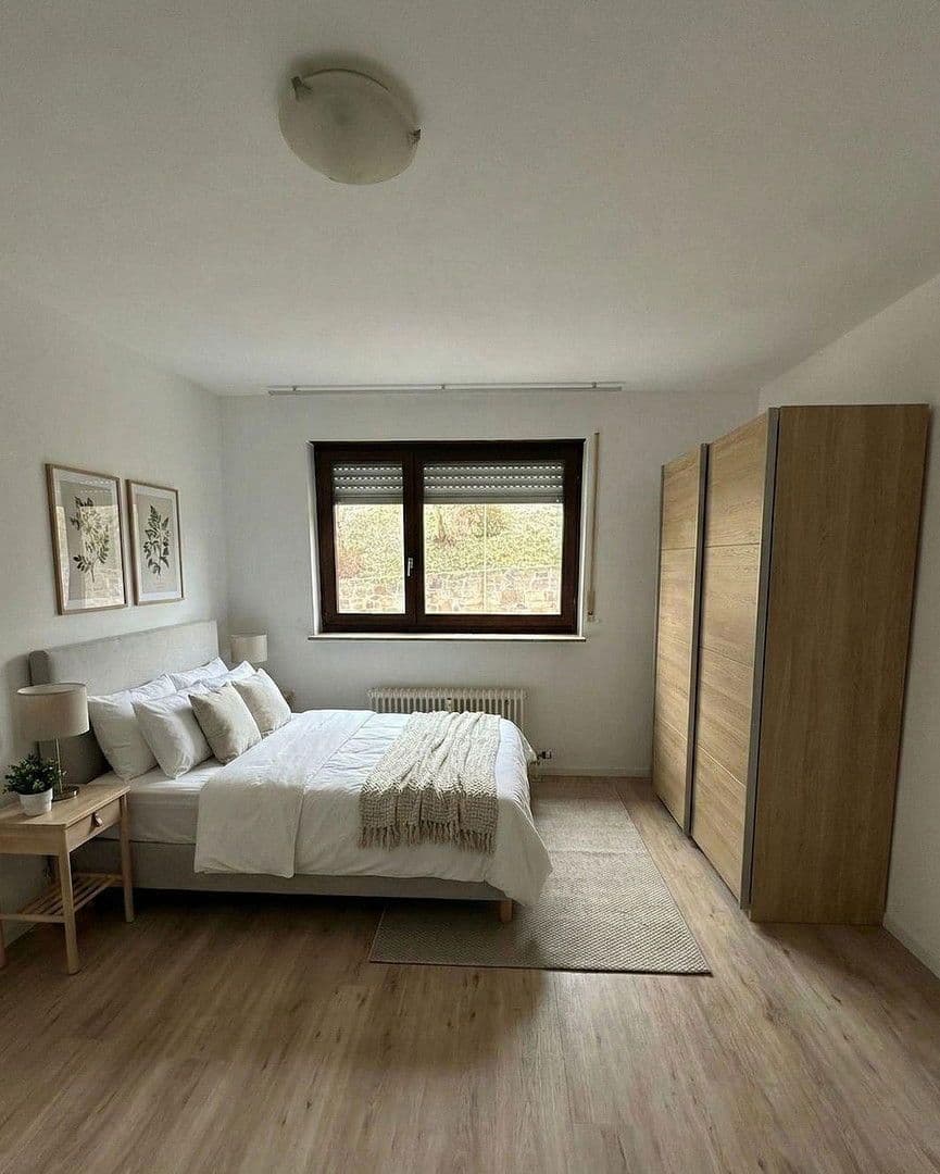 Prenájom bytu 2-izbový 75 m², Leonberg, Bádensko-Wurttembersko Prenájom bytu 2-izbový 75 m², Leonberg, Bádensko-Wurttembersko