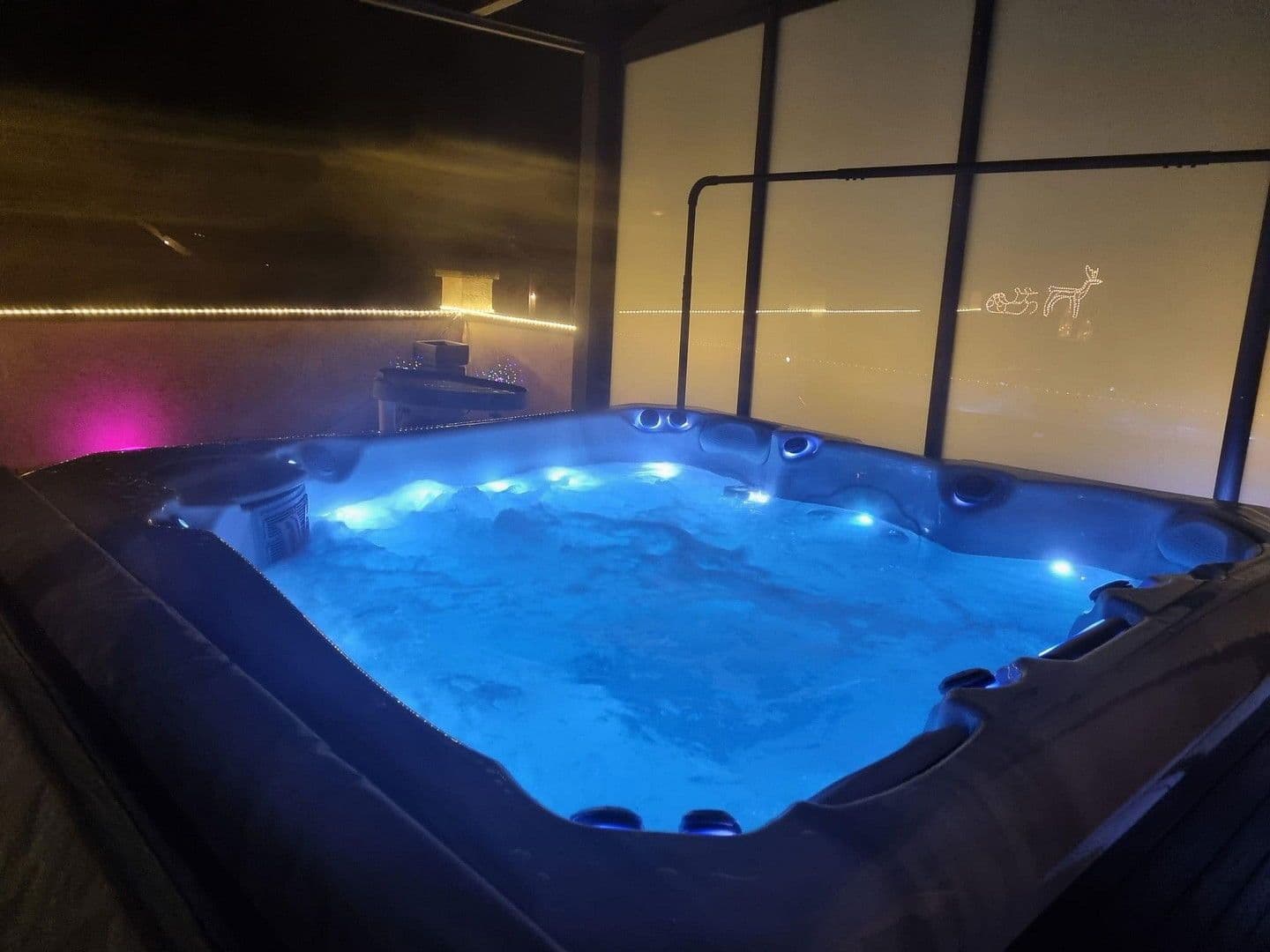 Predaj domu 317 m², pozemek 708 m², Flieden, Hesensko Predaj domu 317 m², pozemek 708 m², Flieden, Hesensko