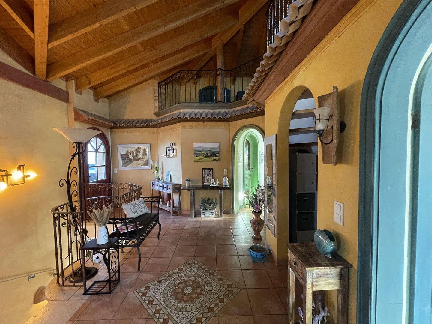 Predaj domu 317 m², pozemek 708 m², Flieden, Hesensko Predaj domu 317 m², pozemek 708 m², Flieden, Hesensko