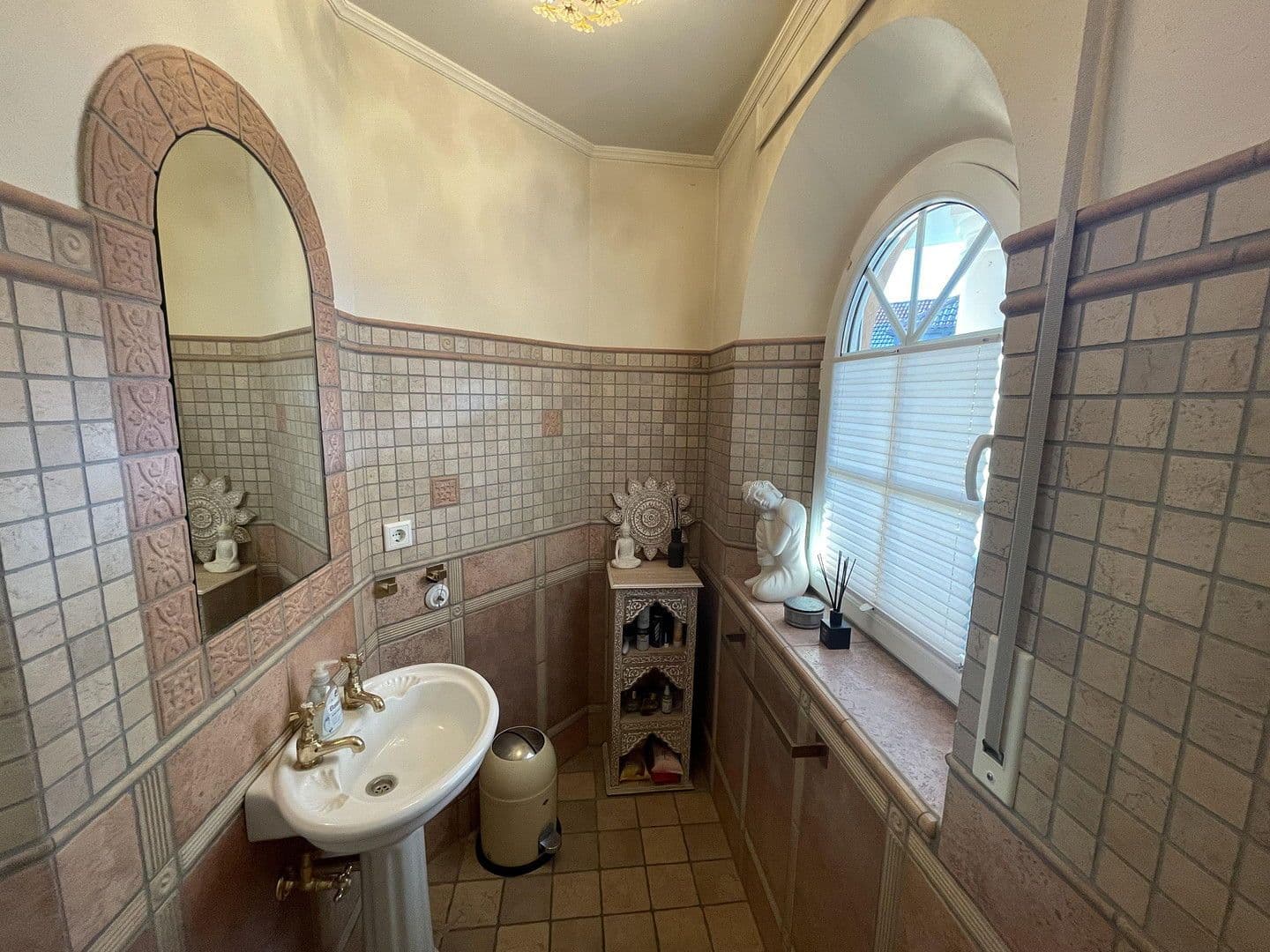 Predaj domu 317 m², pozemek 708 m², Flieden, Hesensko Predaj domu 317 m², pozemek 708 m², Flieden, Hesensko