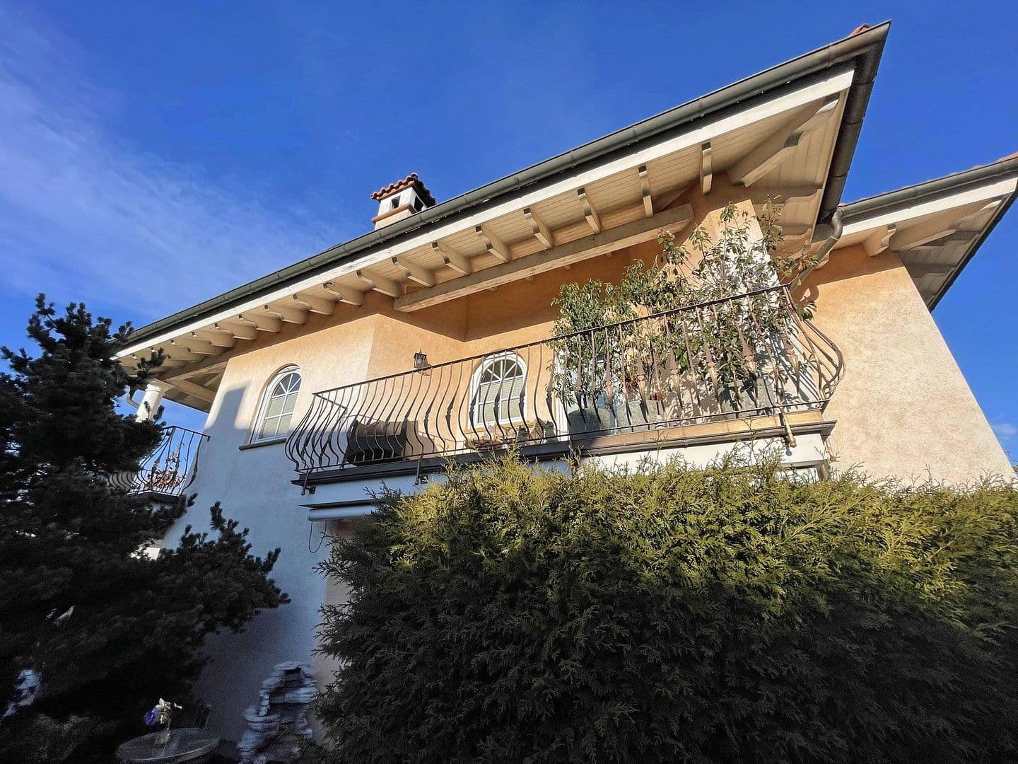 Predaj domu 317 m², pozemek 708 m², Flieden, Hesensko Predaj domu 317 m², pozemek 708 m², Flieden, Hesensko