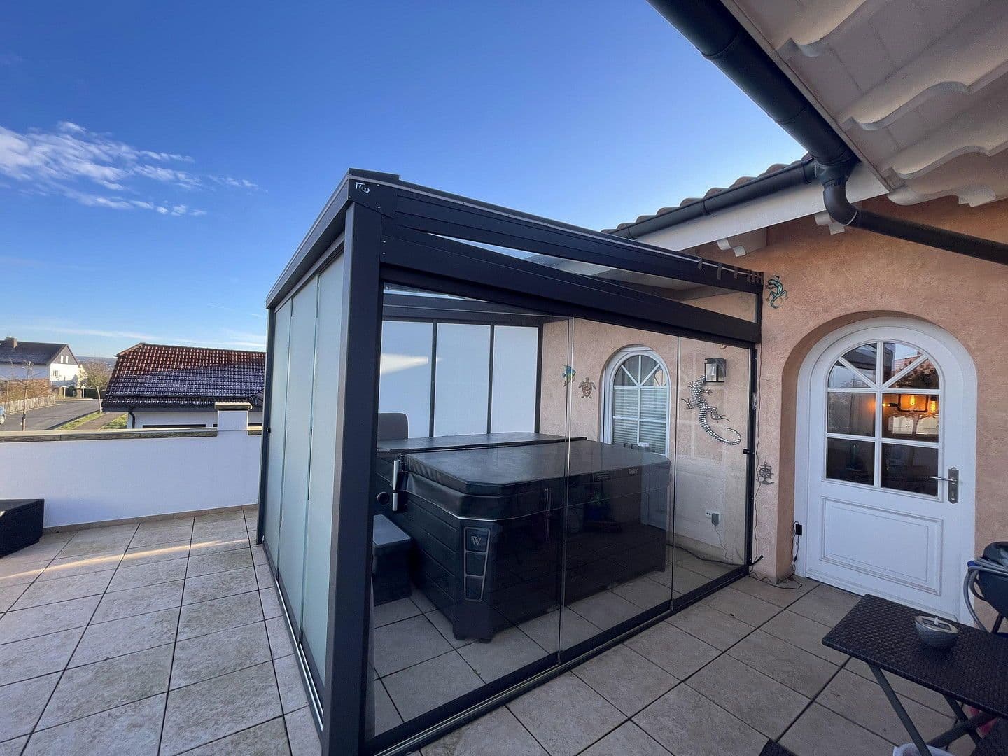 Predaj domu 317 m², pozemek 708 m², Flieden, Hesensko Predaj domu 317 m², pozemek 708 m², Flieden, Hesensko