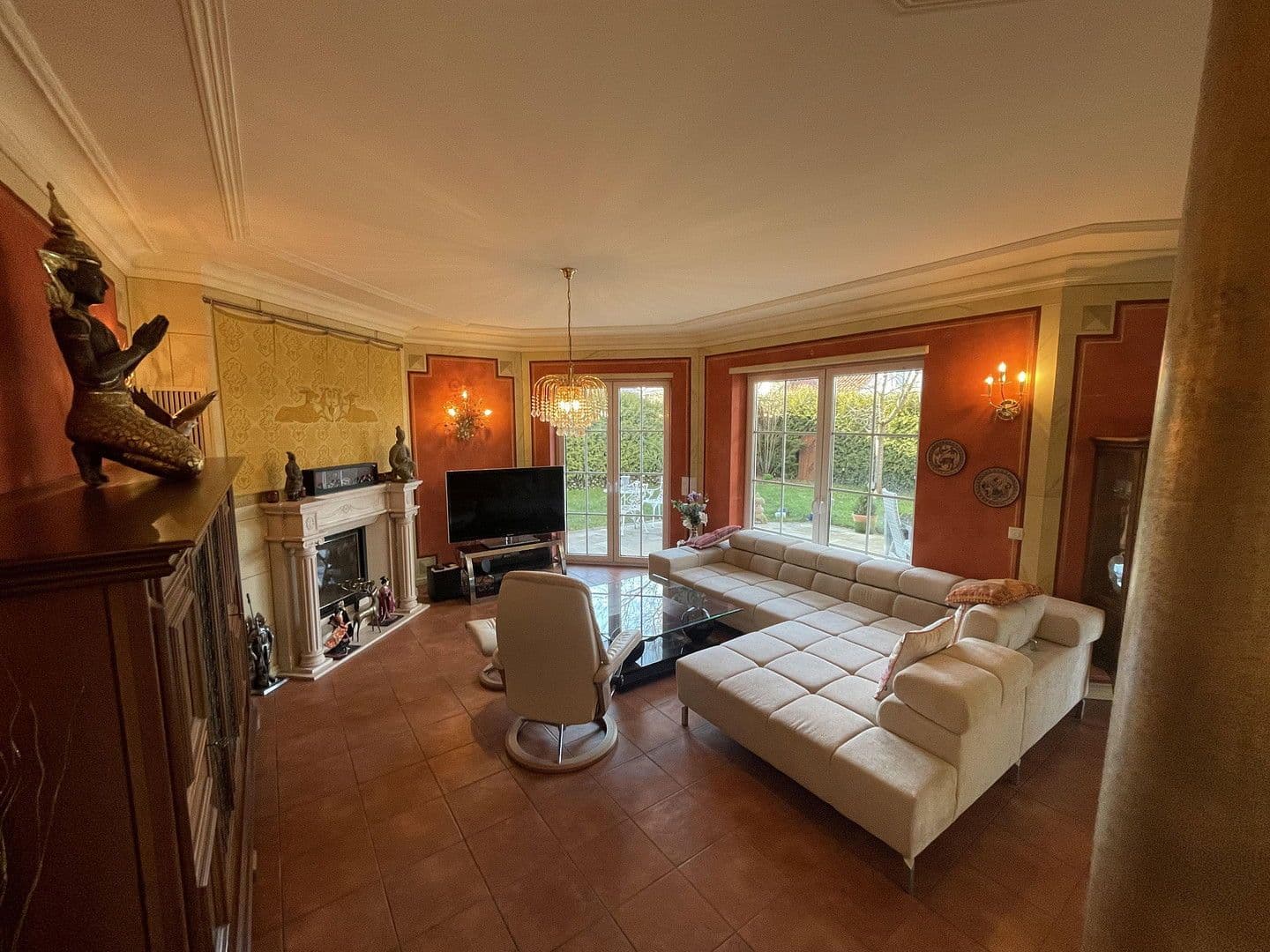 Predaj domu 317 m², pozemek 708 m², Flieden, Hesensko Predaj domu 317 m², pozemek 708 m², Flieden, Hesensko