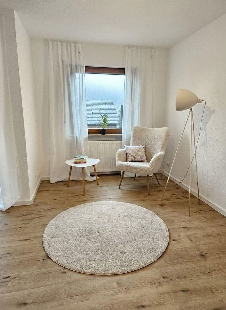 Predaj domu 153 m², pozemek 196 m², Seelbach, Bádensko-Wurttembersko Predaj domu 153 m², pozemek 196 m², Seelbach, Bádensko-Wurttembersko