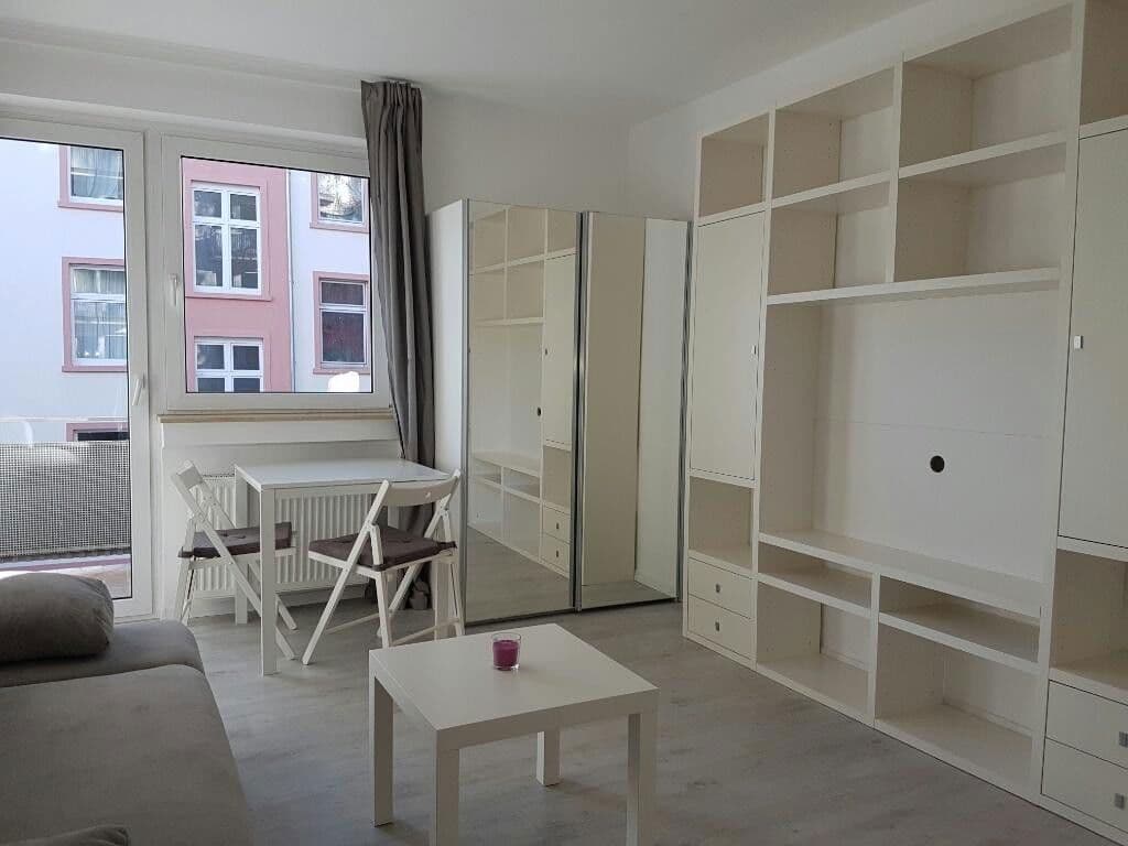 Prenájom bytu 1-izbový 28 m², Neuhofstraße 16, Frankfurt am Main, Hesensko Prenájom bytu 1-izbový 28 m², Neuhofstraße 16, Frankfurt am Main, Hesensko