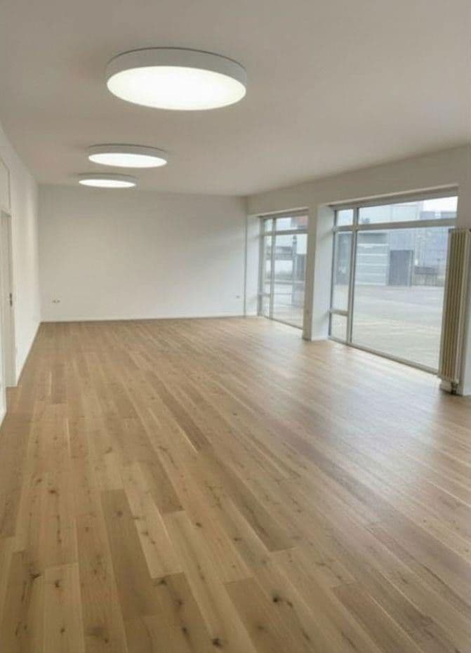 Prenájom kancelárie 292 m², Schallfelder Str. 5, Gerolzhofen, Bavorsko Prenájom kancelárie 292 m², Schallfelder Str. 5, Gerolzhofen, Bavorsko