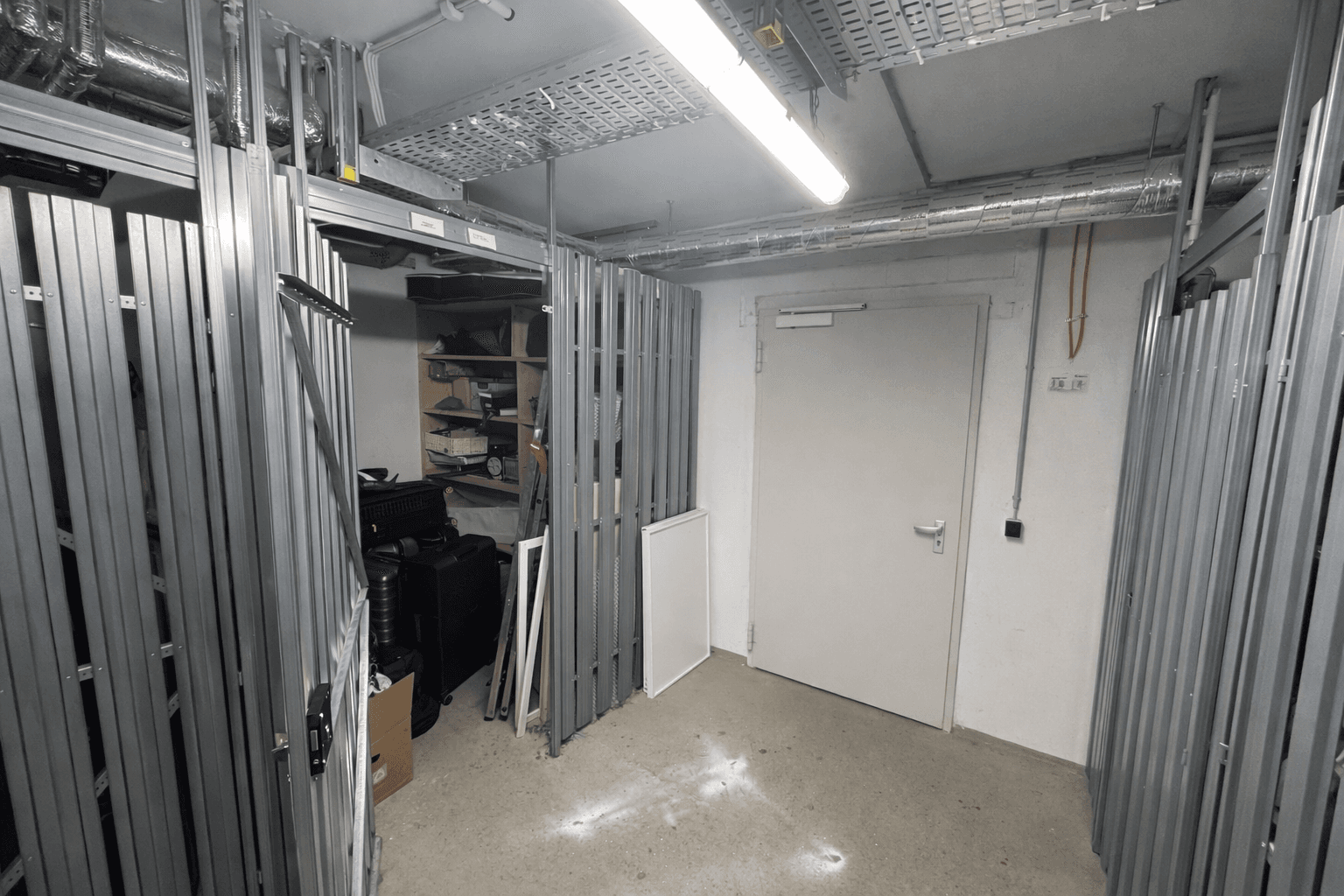 Predaj bytu 4-izbový 154 m², Flottwellstraße 40, Berlin, Berlín Predaj bytu 4-izbový 154 m², Flottwellstraße 40, Berlin, Berlín