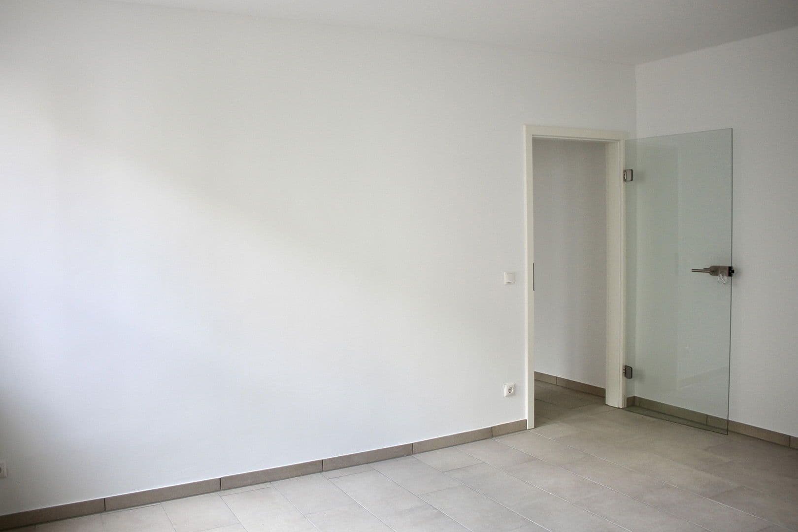 Prenájom bytu 5-izbový 164 m², Am Buchenbaum 21, Duisburg, Severné Porýnie - Westfálsko Prenájom bytu 5-izbový 164 m², Am Buchenbaum 21, Duisburg, Severné Porýnie - Westfálsko