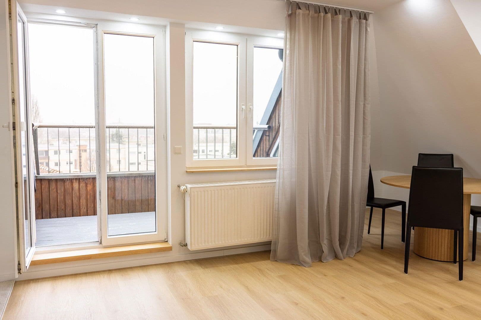 Prenájom bytu 2-izbový 55 m², Einödshofer Weg, Berlin, Berlín Prenájom bytu 2-izbový 55 m², Einödshofer Weg, Berlin, Berlín