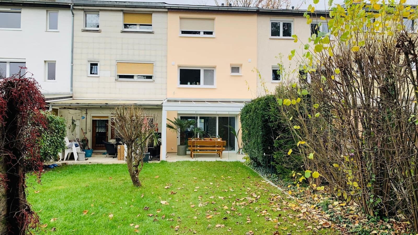 Prenájom bytu 1-izbový 47 m², Frankfurt, Hesensko Prenájom bytu 1-izbový 47 m², Frankfurt, Hesensko