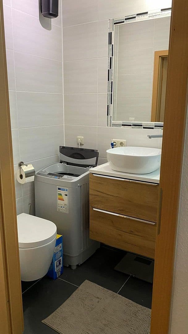 Prenájom bytu 1-izbový 47 m², Frankfurt, Hesensko Prenájom bytu 1-izbový 47 m², Frankfurt, Hesensko