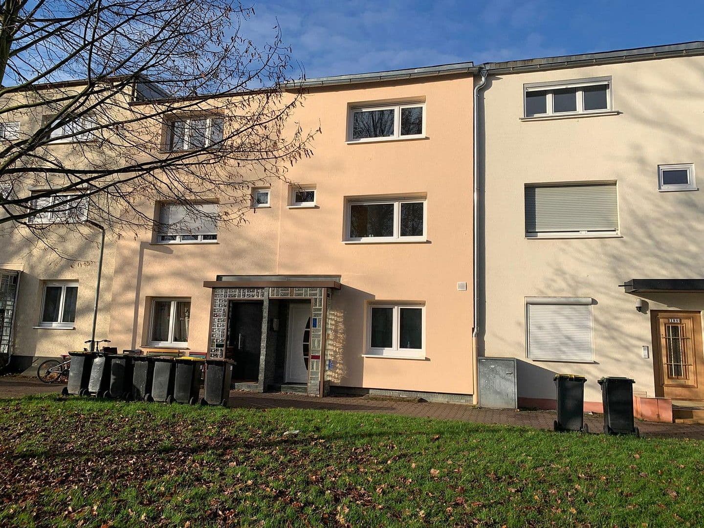 Prenájom bytu 1-izbový 47 m², Frankfurt, Hesensko Prenájom bytu 1-izbový 47 m², Frankfurt, Hesensko