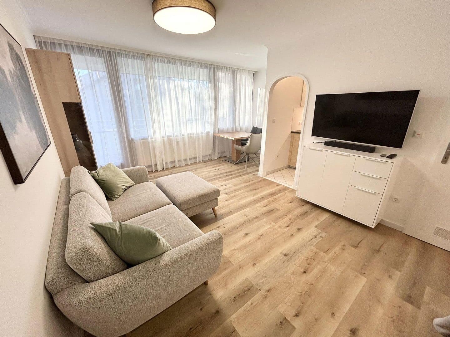 Prenájom bytu 1-izbový 40 m², München, Bavorsko Prenájom bytu 1-izbový 40 m², München, Bavorsko