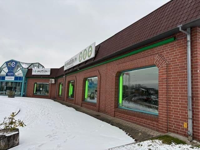 Prenájom nebytového priestoru 3.400 m², Hansestraße 32, Stade, Dolné Sasko Prenájom nebytového priestoru 3.400 m², Hansestraße 32, Stade, Dolné Sasko